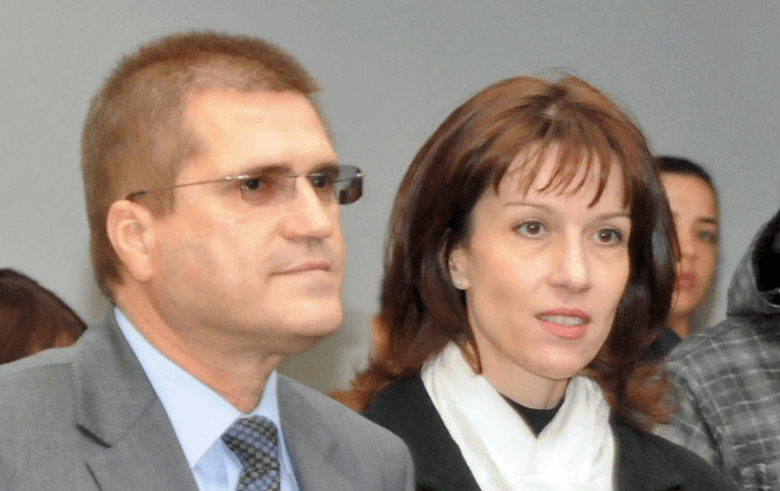 Беззаконие! Извънбрачна връзка и далавери в МО свързват шефката на ЦИК с мандатоносителя на Доган – най-крадливият военен министър Николай Цонев